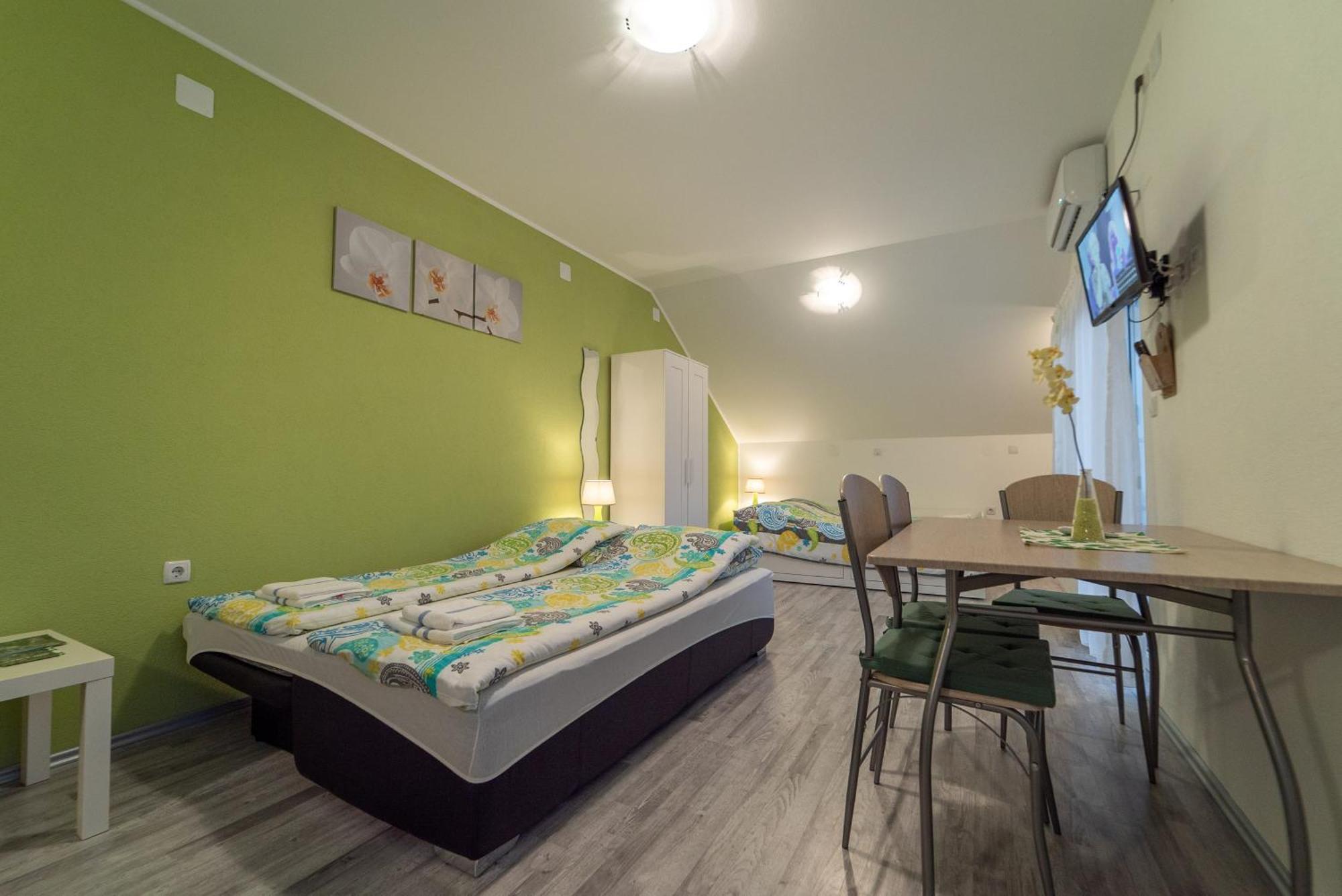 Studio Apartments Ante Rakovica Eksteriør billede