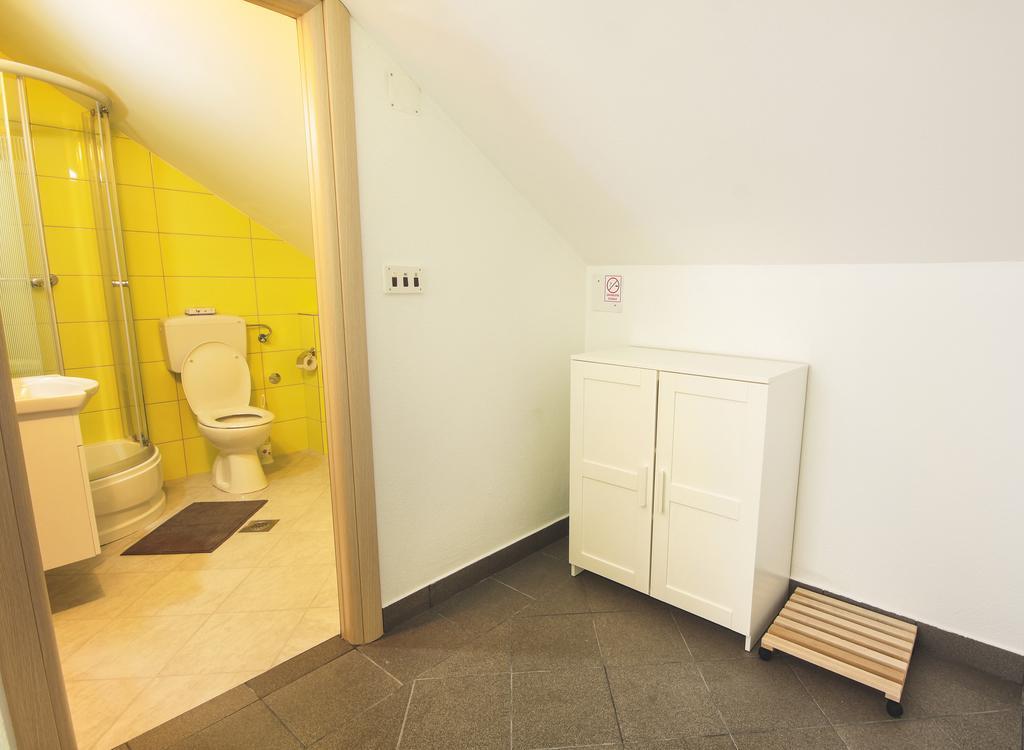 Studio Apartments Ante Rakovica Eksteriør billede