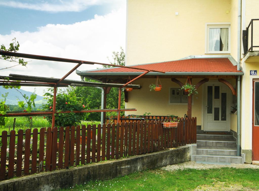 Studio Apartments Ante Rakovica Eksteriør billede